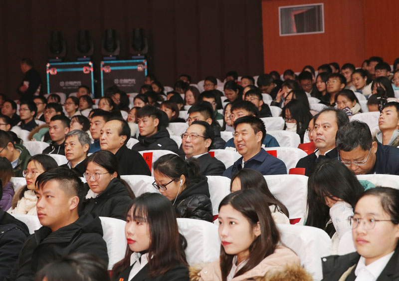 AT8V0517.JPG AT8V0517.JPG